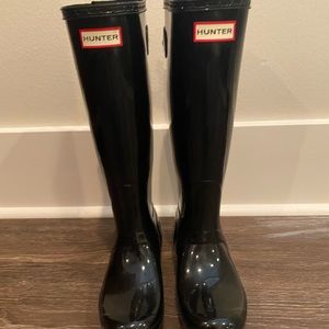 New Hunter Rain boots sz 7 black